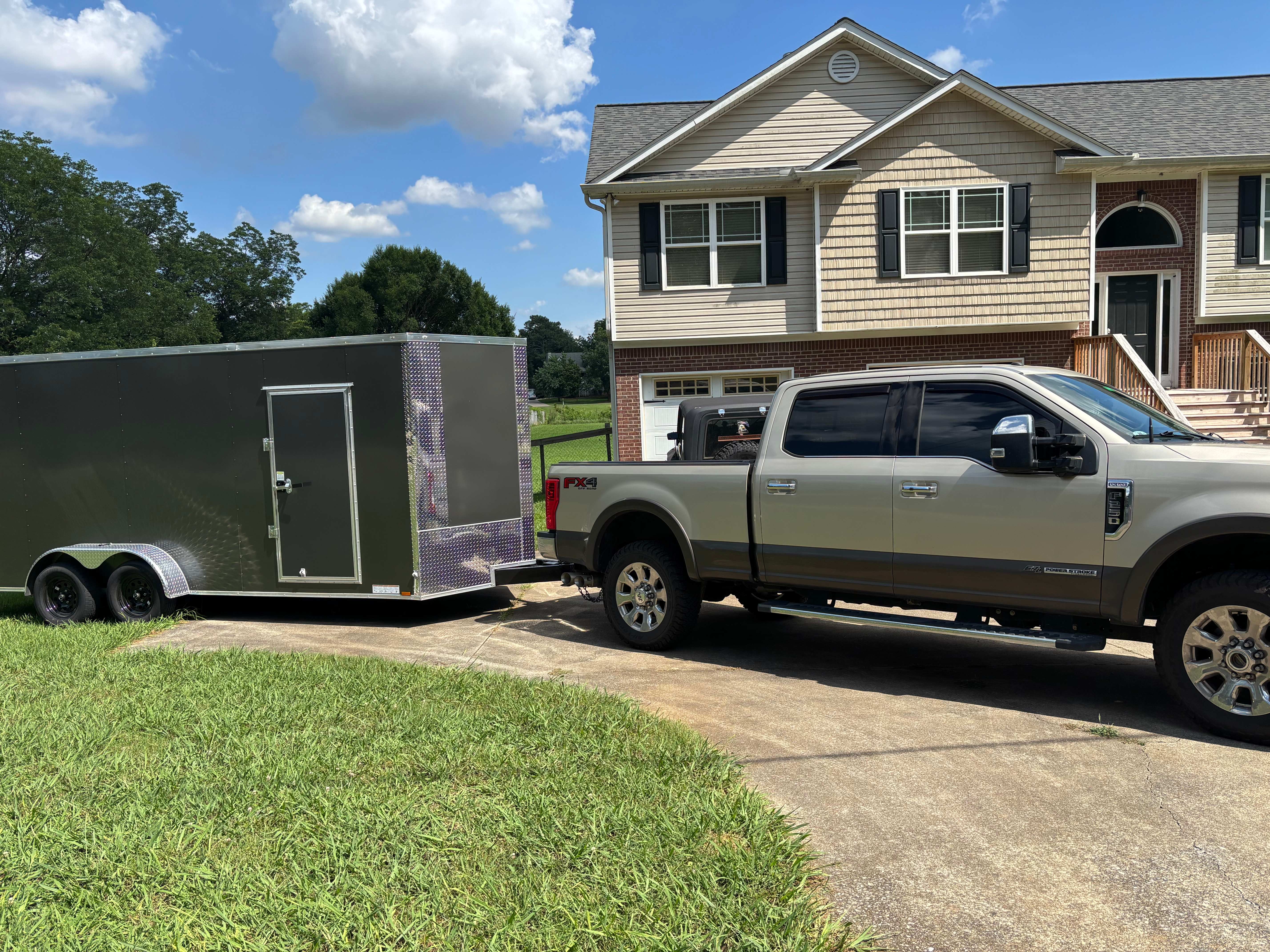 Call N Haul professional trailer rental service image 2